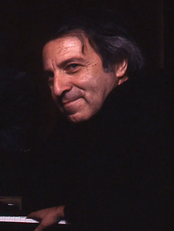 De Simone Roberto