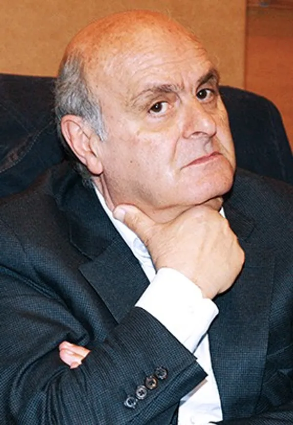 Sales Isaia